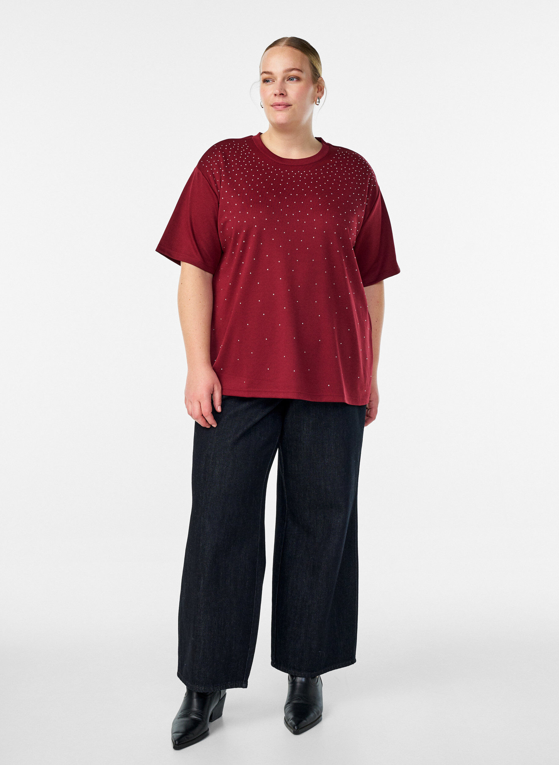 ZizziT-shirt med rhinsten og rund hals, M&oslash;rk Bordeaux, Model image number 1