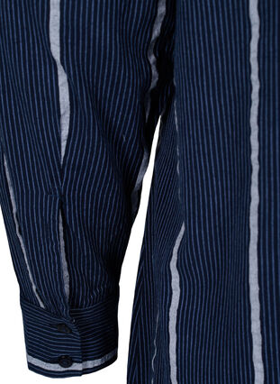 Lang stribet skjortekjole i bomuld, N.Sky w.White Stripe, Packshot image number 3