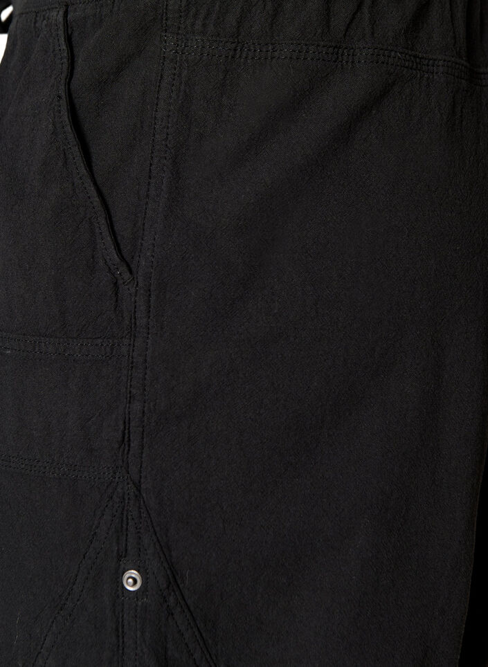 L&oslash;se shorts i bomuld med lommer, Sort, Packshot image number 3