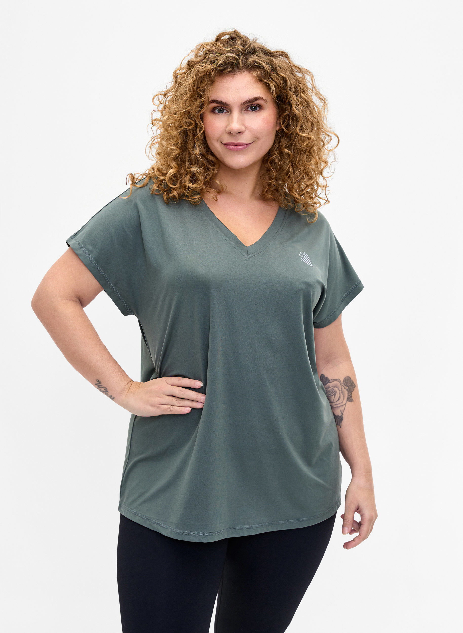 Zizzi L&oslash;s tr&aelig;nings t-shirt med v-hals, Balsam Green, Model image number 0