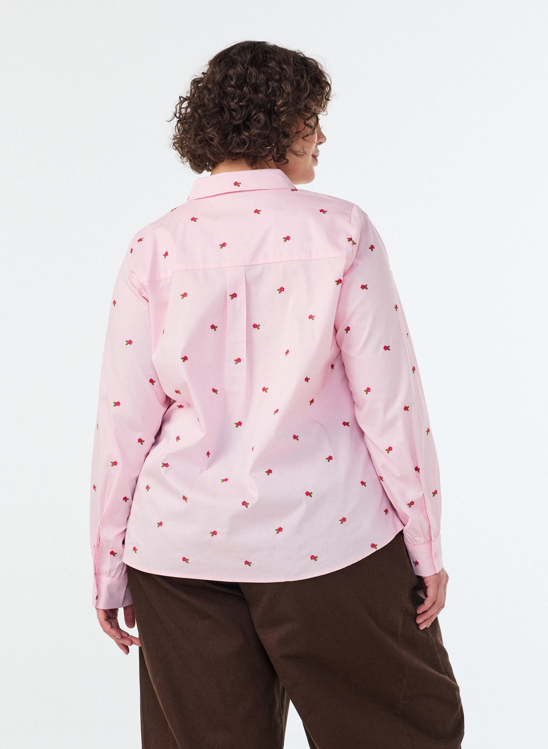 ZizziSkjorte med broderede blomster, Lyser&oslash;d, Model image number 2