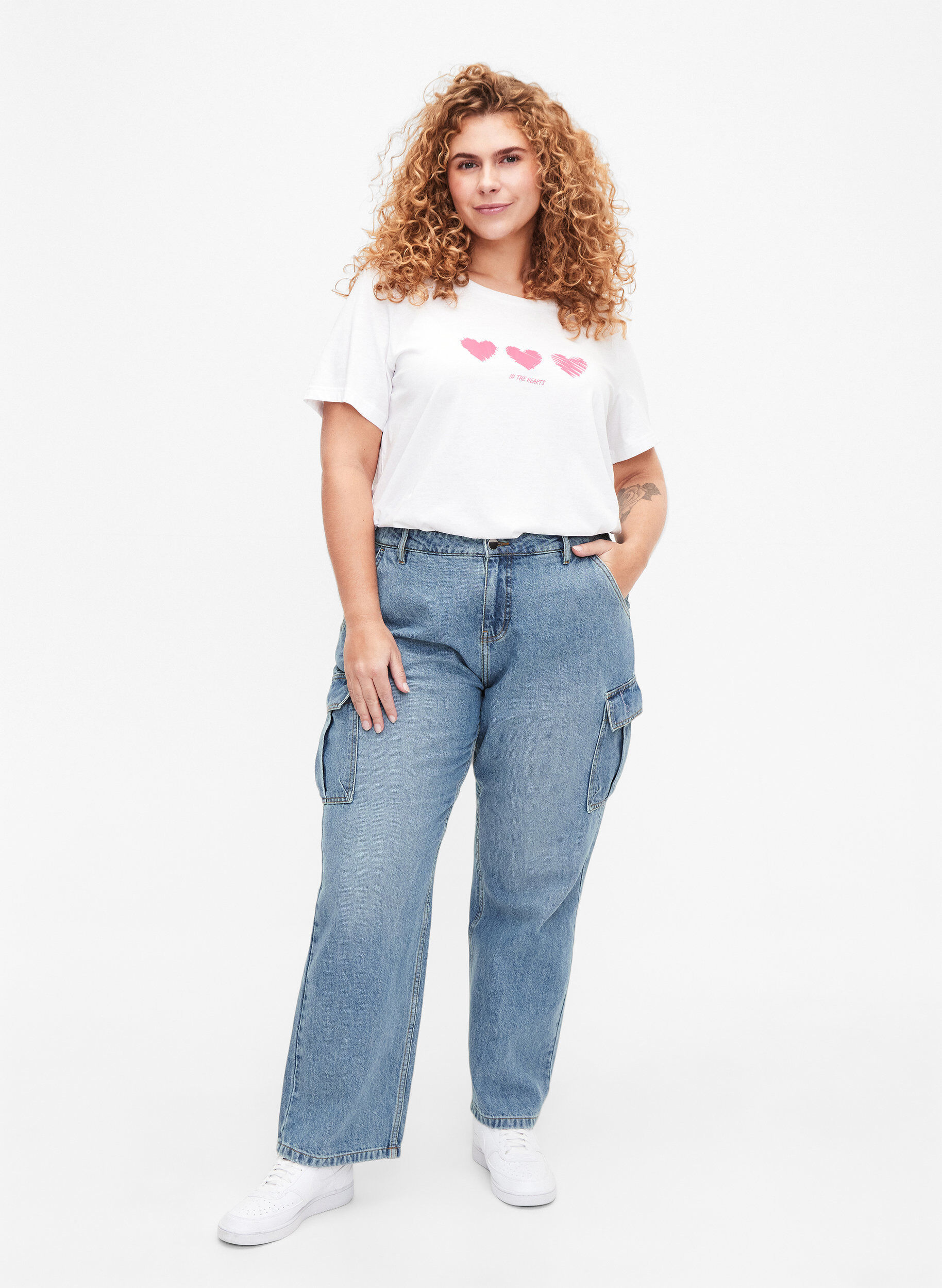 Zizzi T-shirt i bomuld med print og rund hals , B. White W. Hearts, Model image number 2