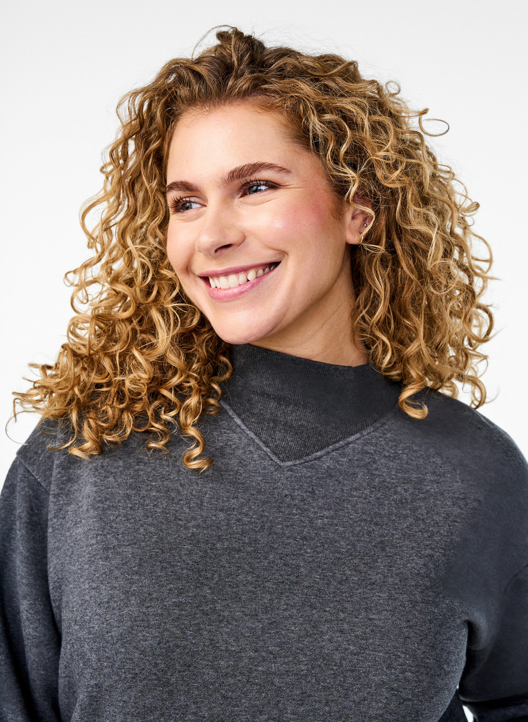 Zizzi Sweatshirt med h&oslash;j krave og lange &aelig;rmer, Gr&aring;, Model image number 3