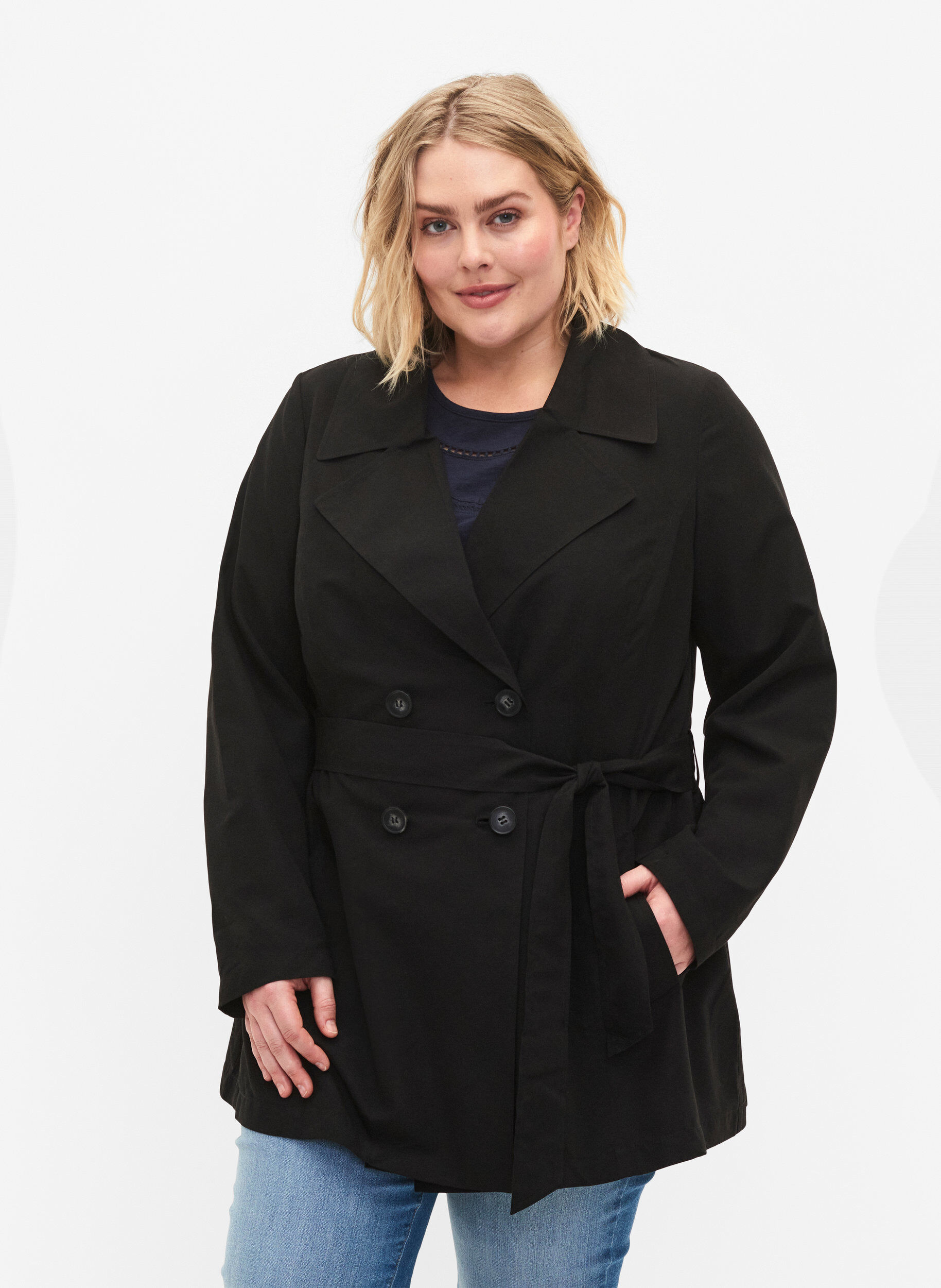 Zizzi Trenchcoat med b&aelig;lte og lommer, Black, Model image number 0