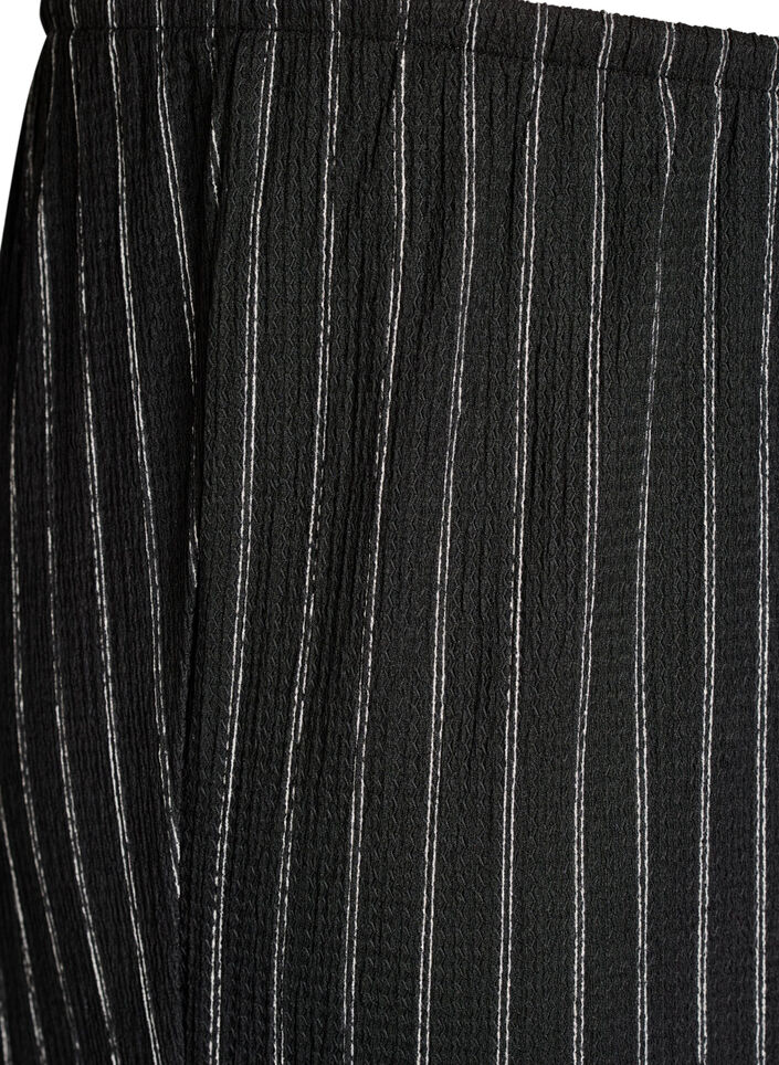 Bukser i let strukturkvalitet med brede ben, Sort, Packshot image number 2