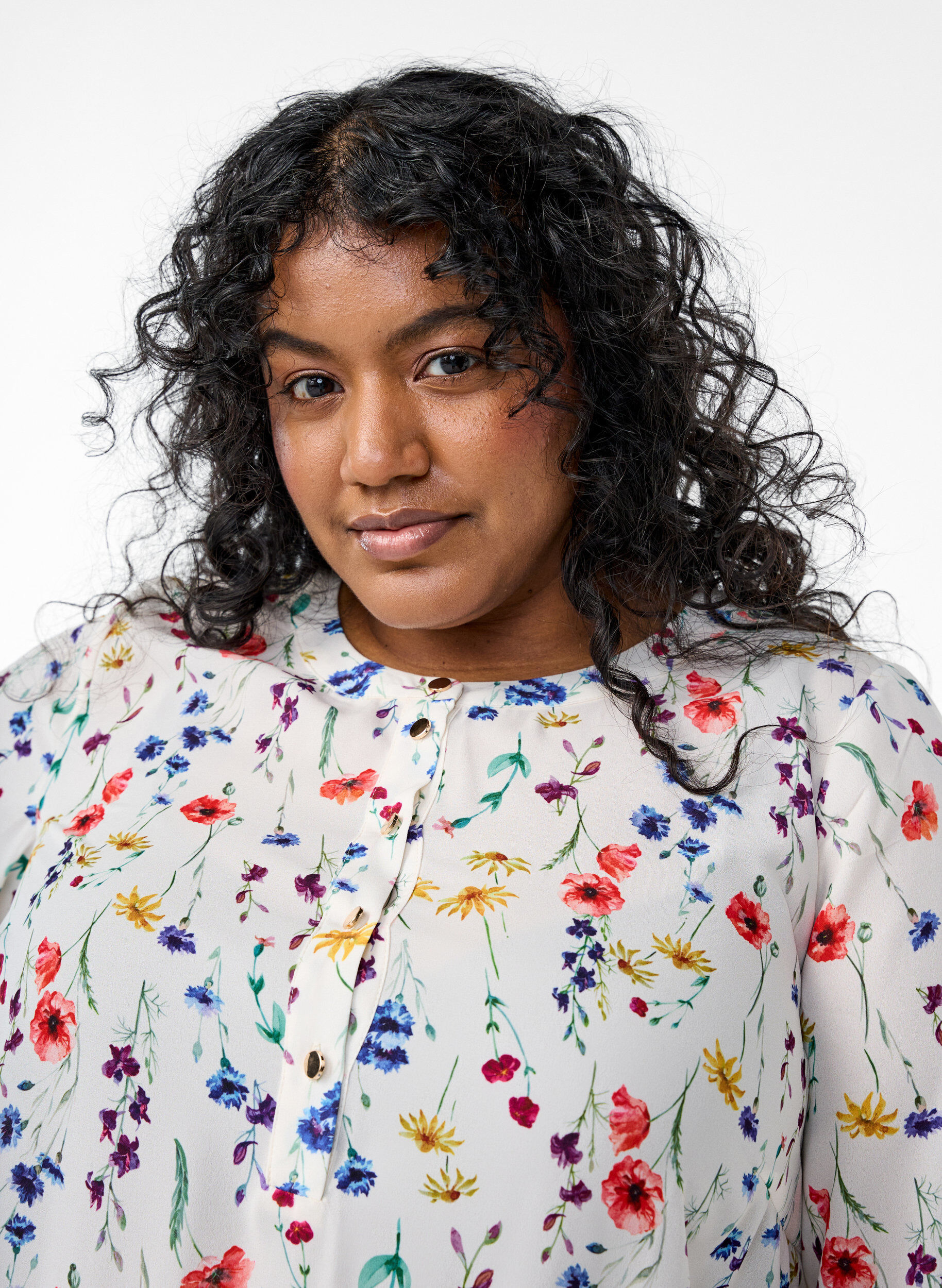 Zizzi Blomstret midikjole med 3/4 &aelig;rmer , Bl&aring;, Model image number 2