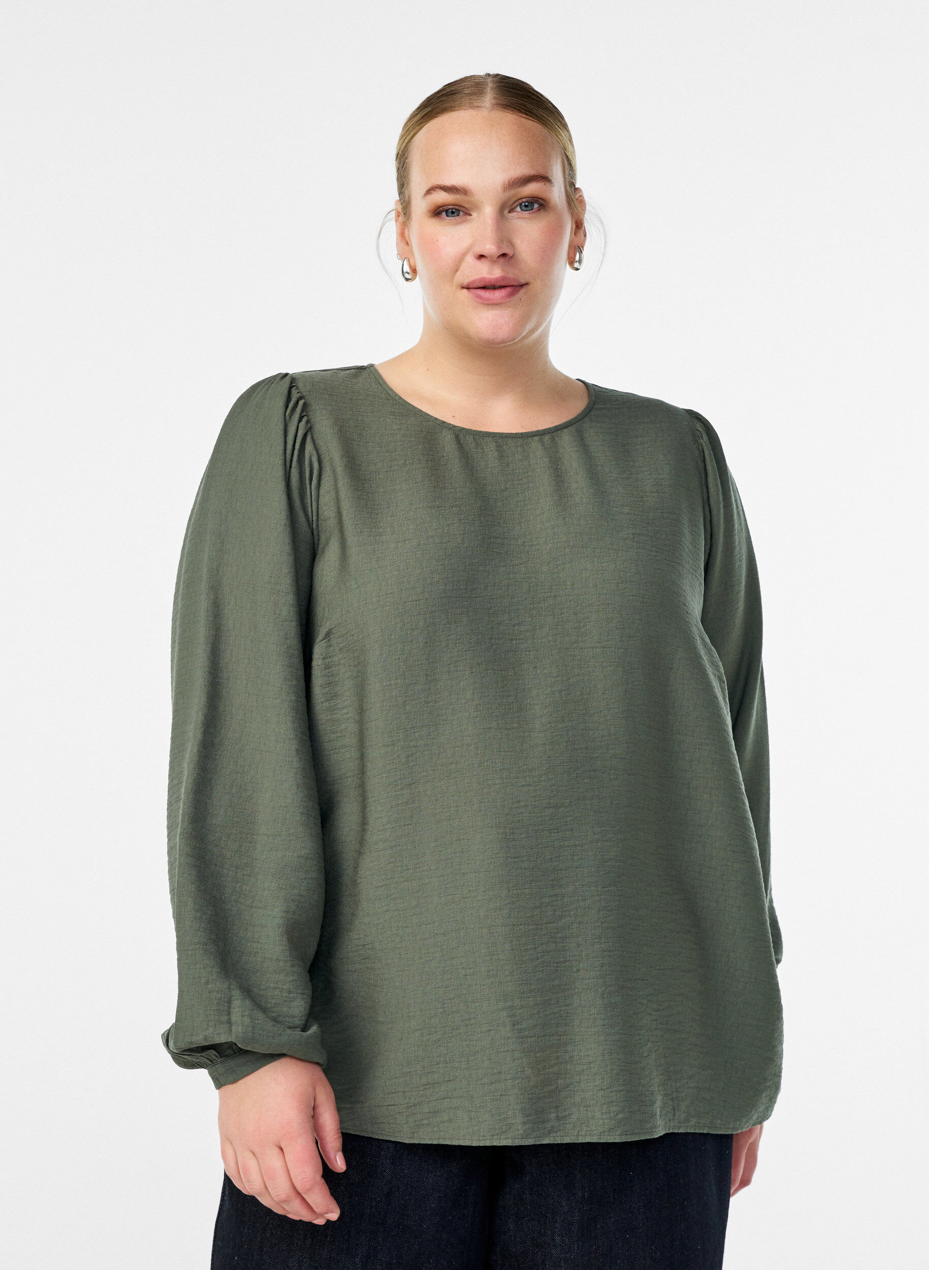Viskosebluse med lange &aelig;rmer, Gr&oslash;n, Model