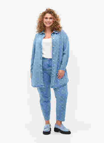 Mille mom fit jeans med print, Light blue denim, Model image number 0