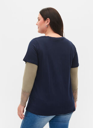 Bomulds t-shirt med tone-i-tone tryk, Navy Blazer, Model image number 1