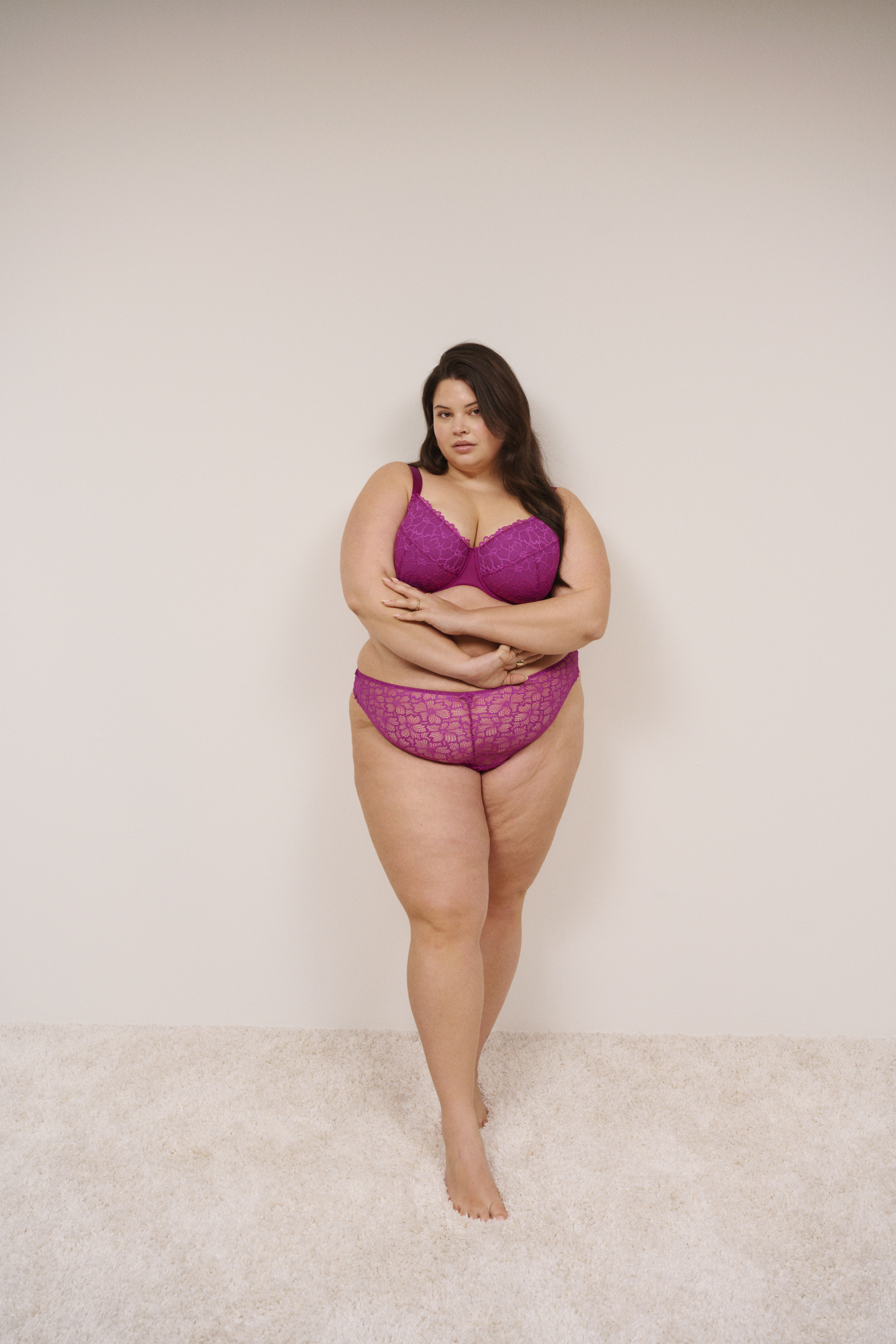 ZizziFeminint blomstret i fuchsia, , Model