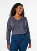 Lang&aelig;rmet t-shirt med V-hals og knapper, Gr&aring;, Model image number 0