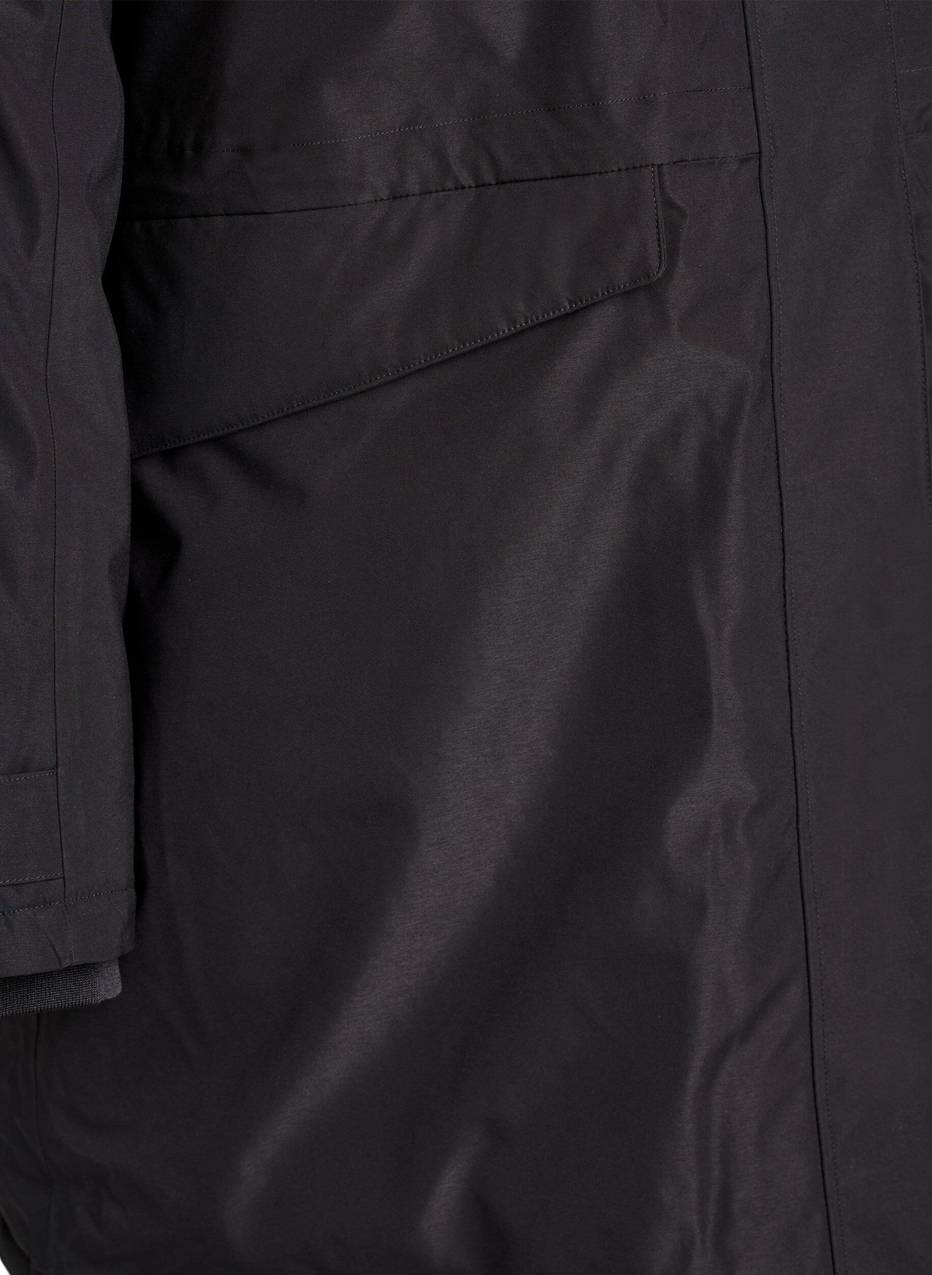 Zizzi Vandafvisende parka med h&aelig;tte og funktionelle detaljer, Sort, Packshot image number 3