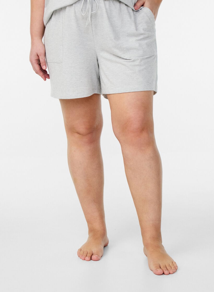 Stribede natshorts med høj talje, LGM Stripe, Model image number 2
