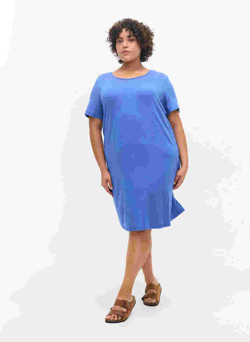 Kortærmet viskose kjole med rygdetalje, Dazzling Blue, Model image number 3