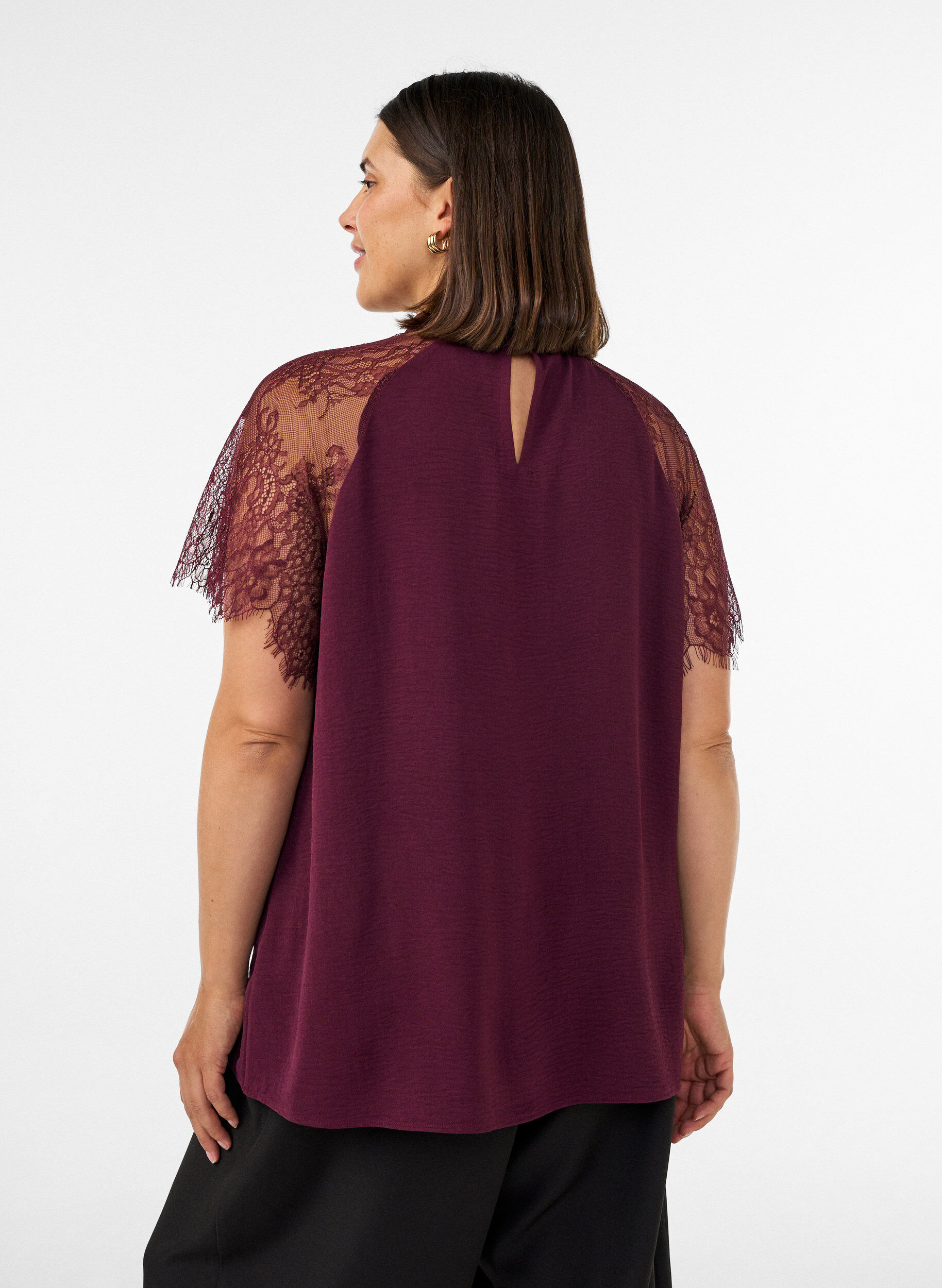 ZizziBluse med korte blonde&aelig;rmer og h&oslash;j hals, R&oslash;d, Model image number 2