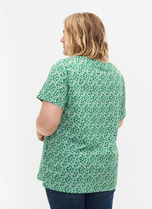 Blomstret bomulds t-shirt med v-hals, Jolly Green AOP, Model image number 1