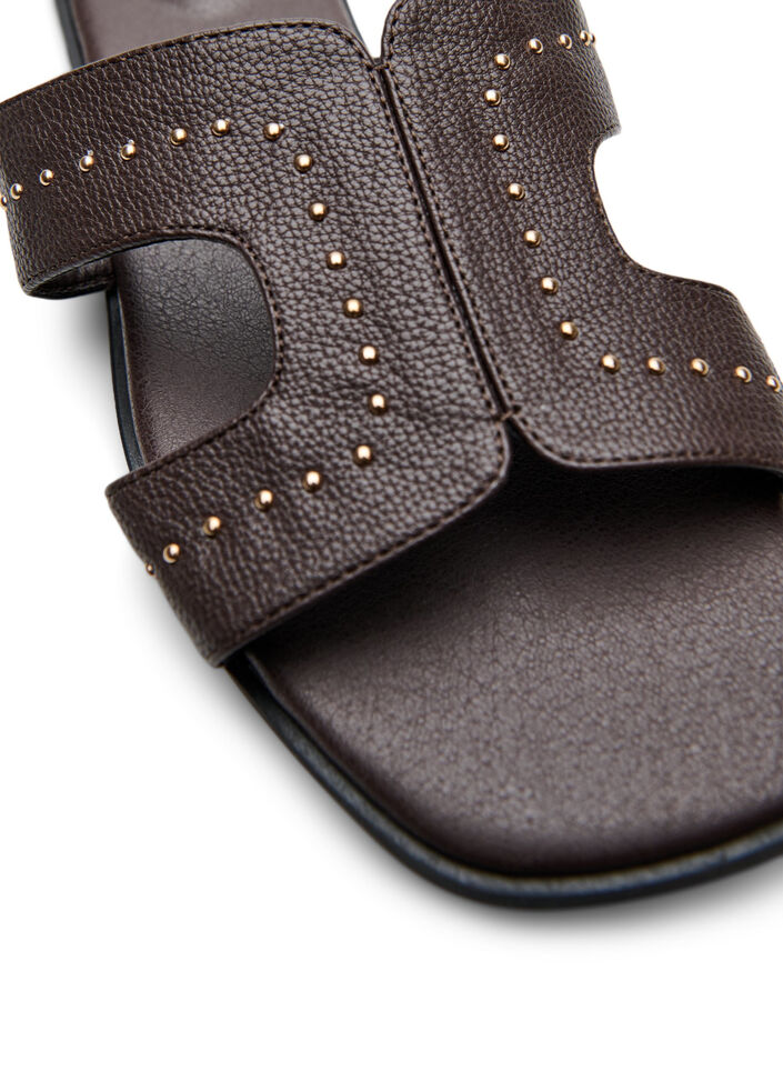 Flade sandaler med nitter, Brun, Packshot image number 3