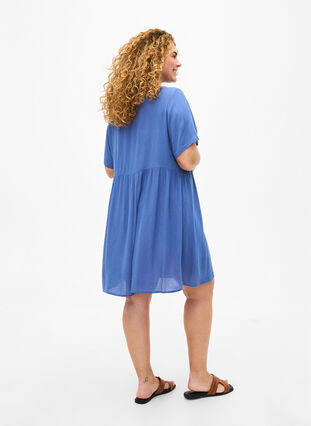 A-formet viskose kjole med korte ærmer, Moonlight Blue, Model image number 1