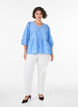 Bluse i bomuld med broderede blomster og knaplukning, Bl&aring;, Model image number 1