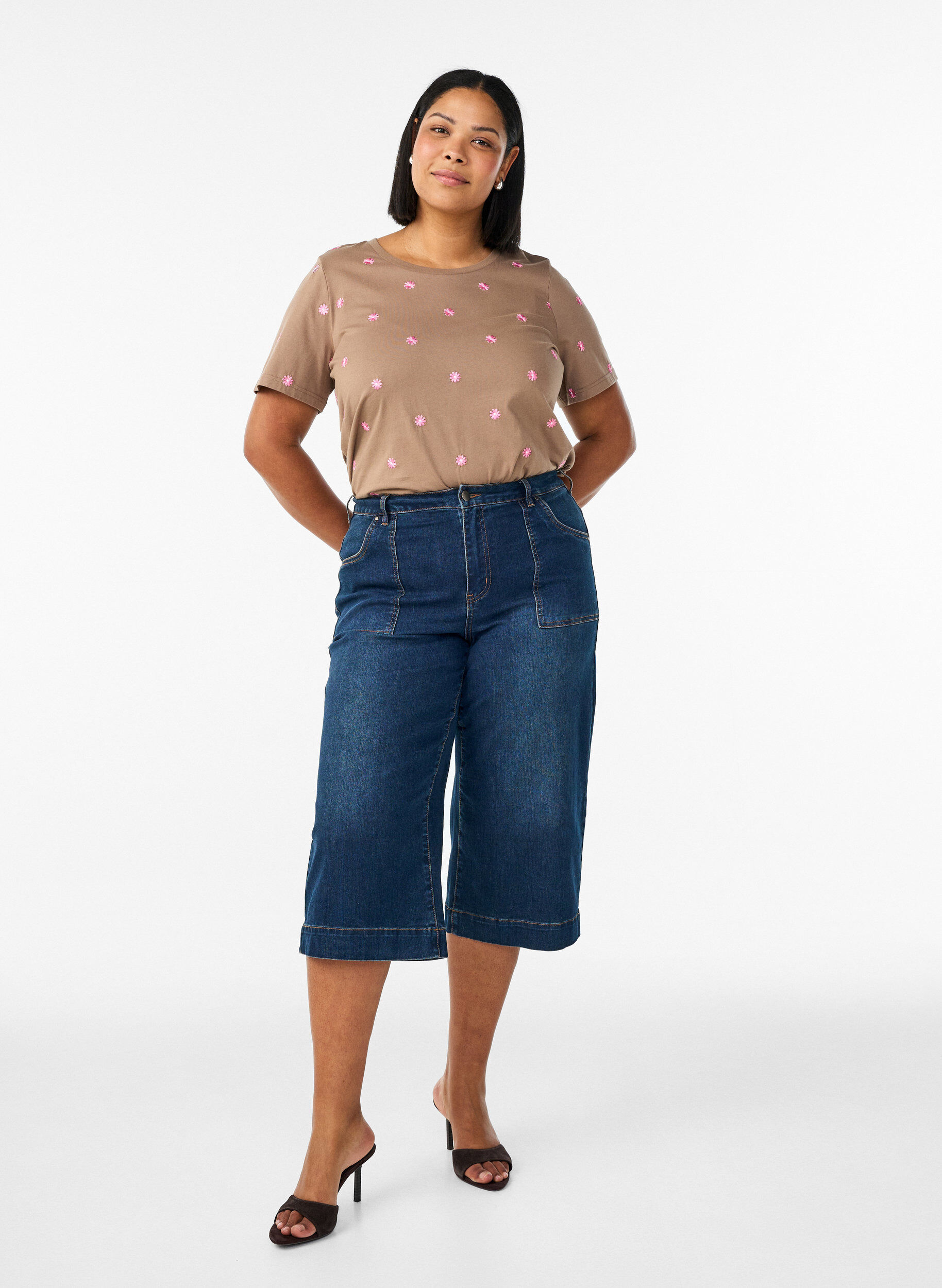 Zizzi Denim knickers med vide ben, Bl&aring;, Model image number 1