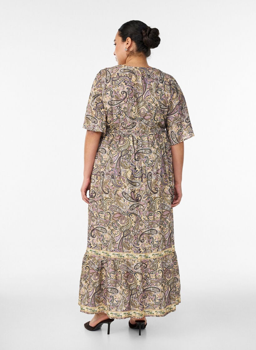 Maxikjole i viskose med paisleyprint, Gul, Model image number 1