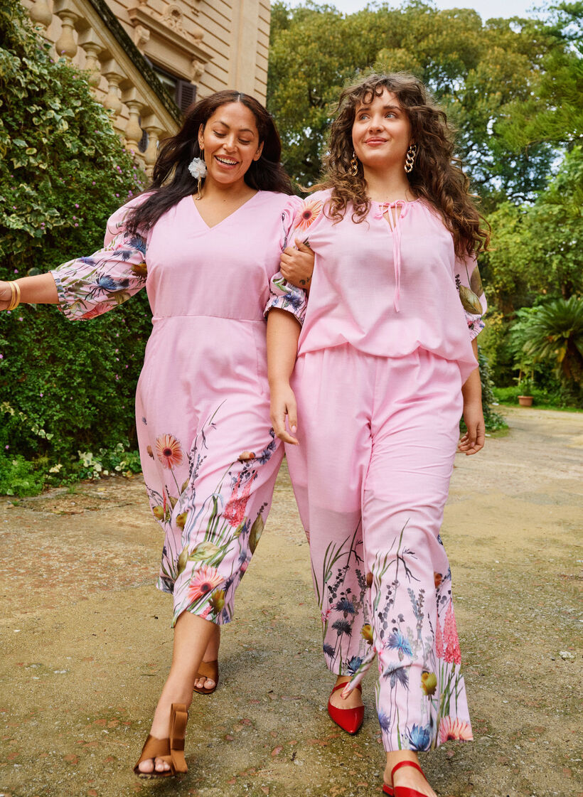 Midikjole med empire-snit og blomsterprint, Lyser&oslash;d, Image image number 0