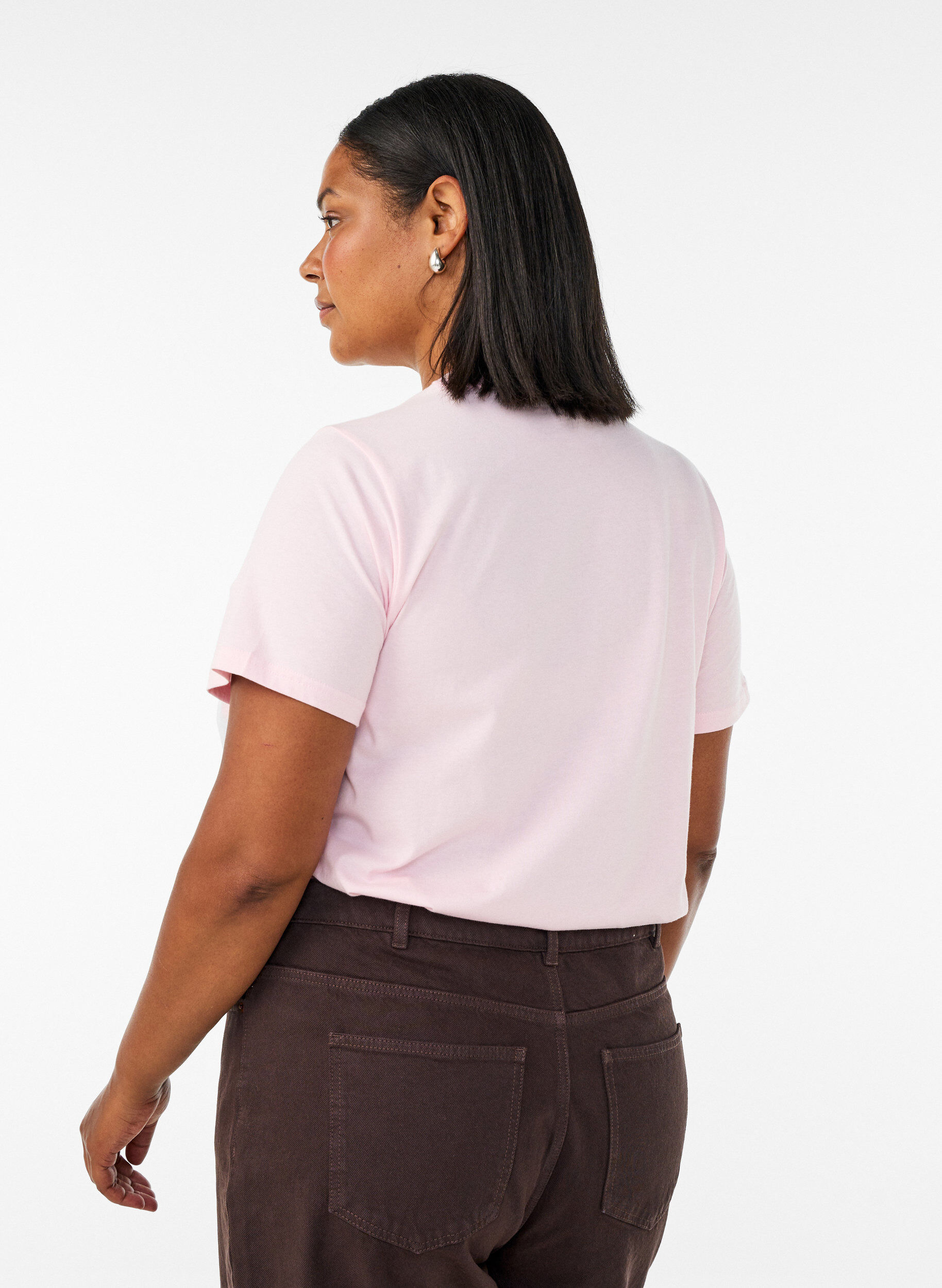 ZizziT-shirt i &oslash;kologisk bomuld med frontmotiv, Lyser&oslash;d, Model image number 2