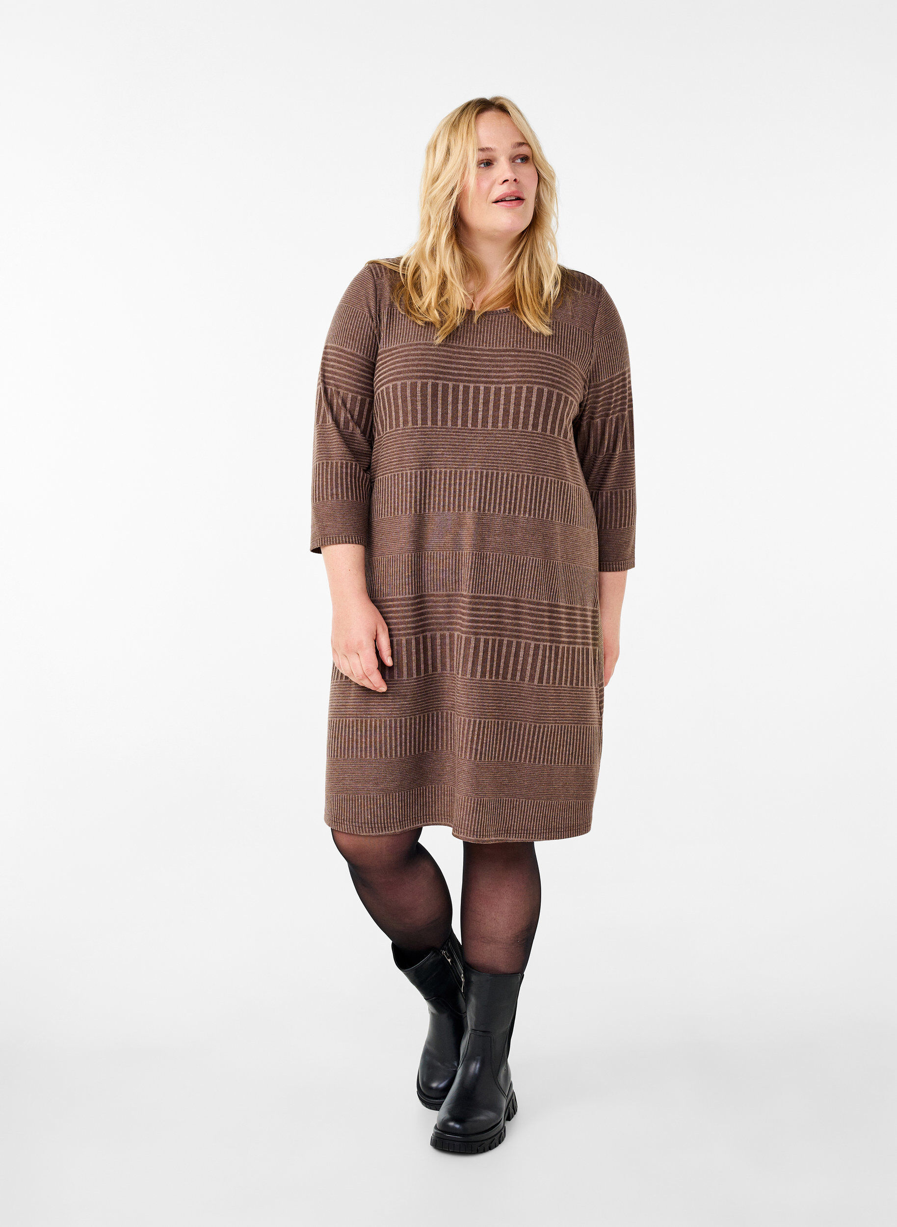 Zizzi Kjole med 3/4 &aelig;rmer og stribet m&oslash;nster, Ch. Martini Mel., Model image number 2