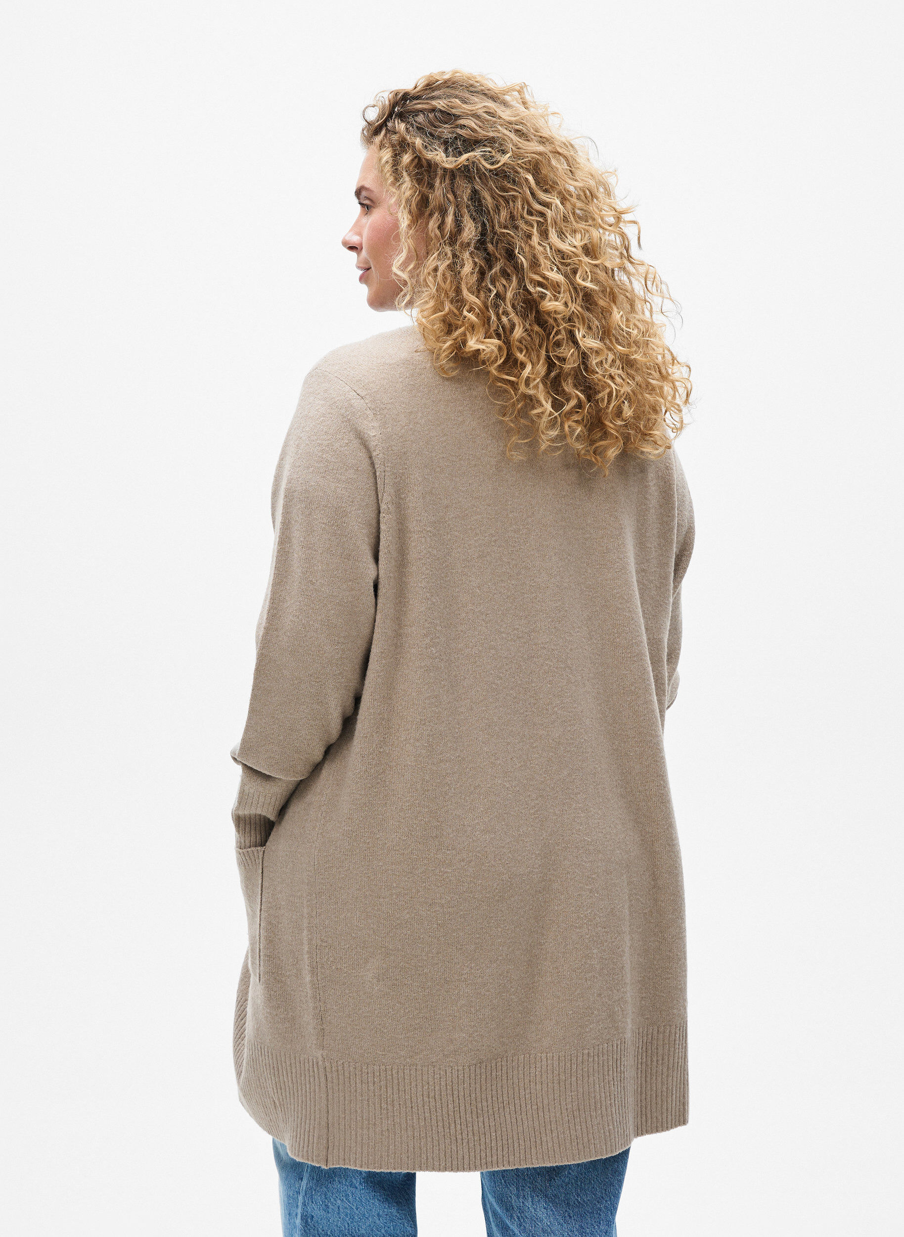 Zizzi Meleret strik cardigan med lommer, Beige, Model image number 2