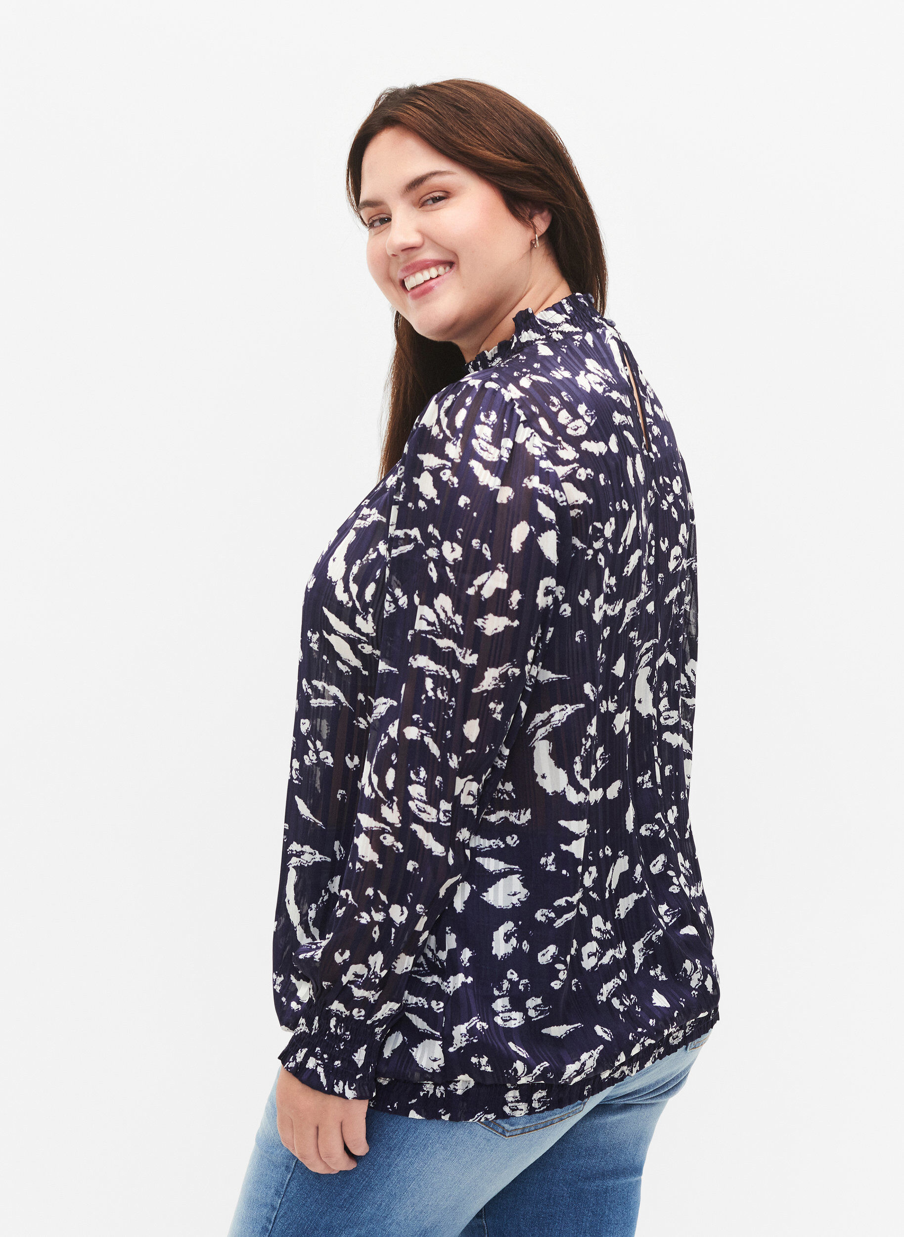 Zizzi Printet bluse med smock, Blue Leaf AOP, Model image number 1