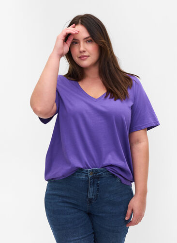 T-shirt i økologisk bomuld med v-udskæring, Ultra Violet, Model image number 0