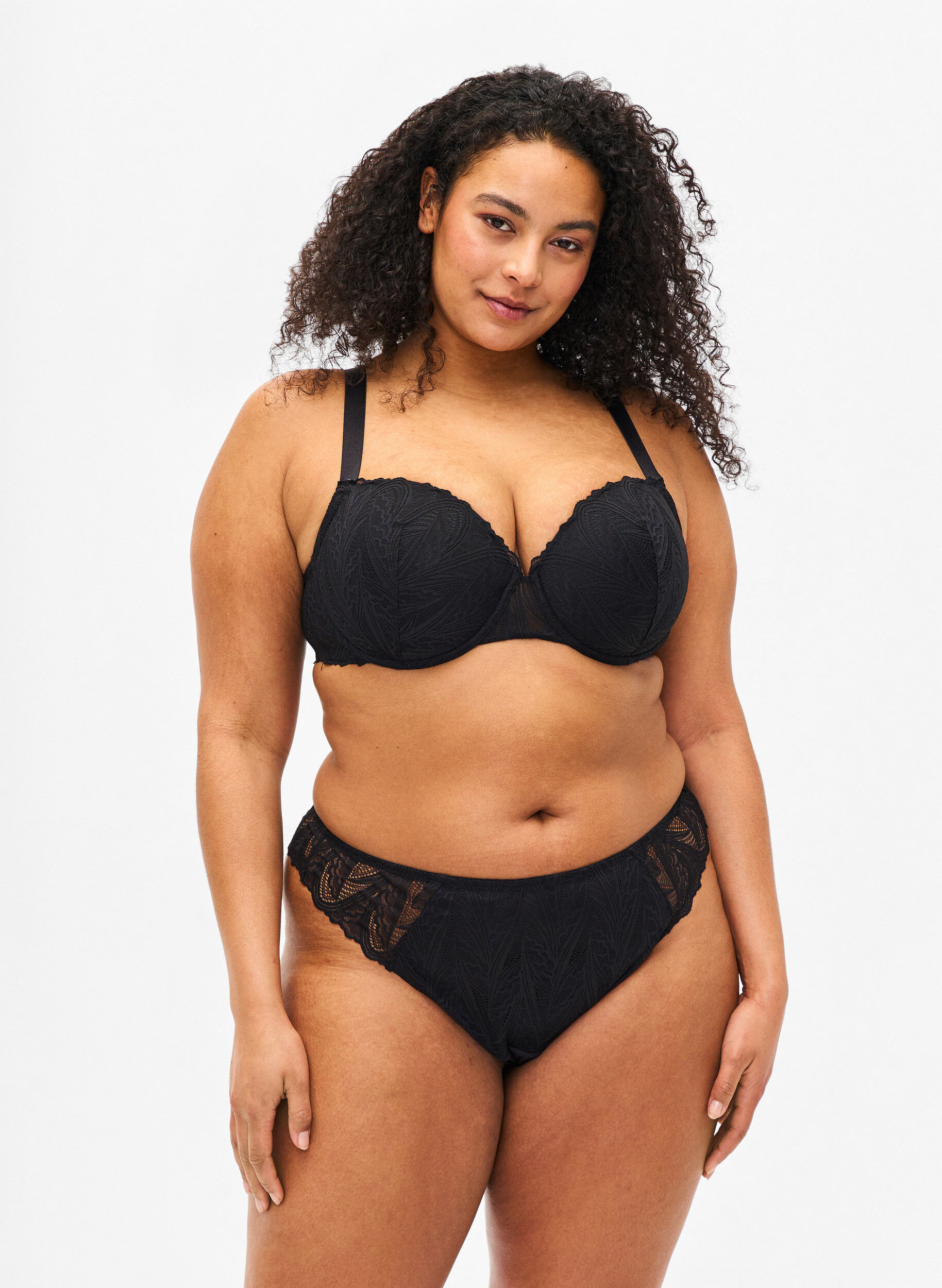 G-streng trusse med blonder og regul&aelig;r talje, Sort, Model