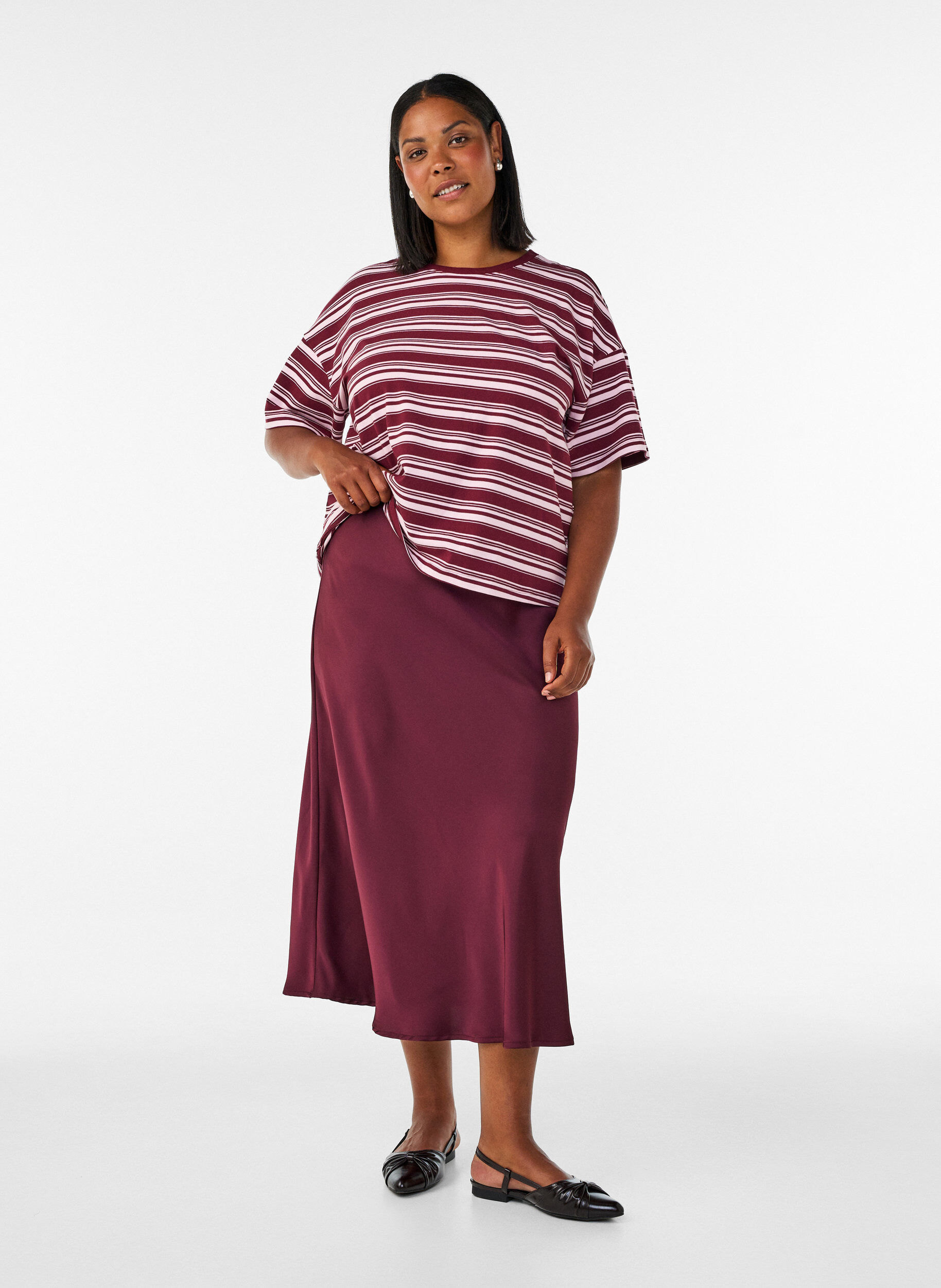 ZizziBoxy T-shirt med stribet m&oslash;nster, R&oslash;d, Model image number 1