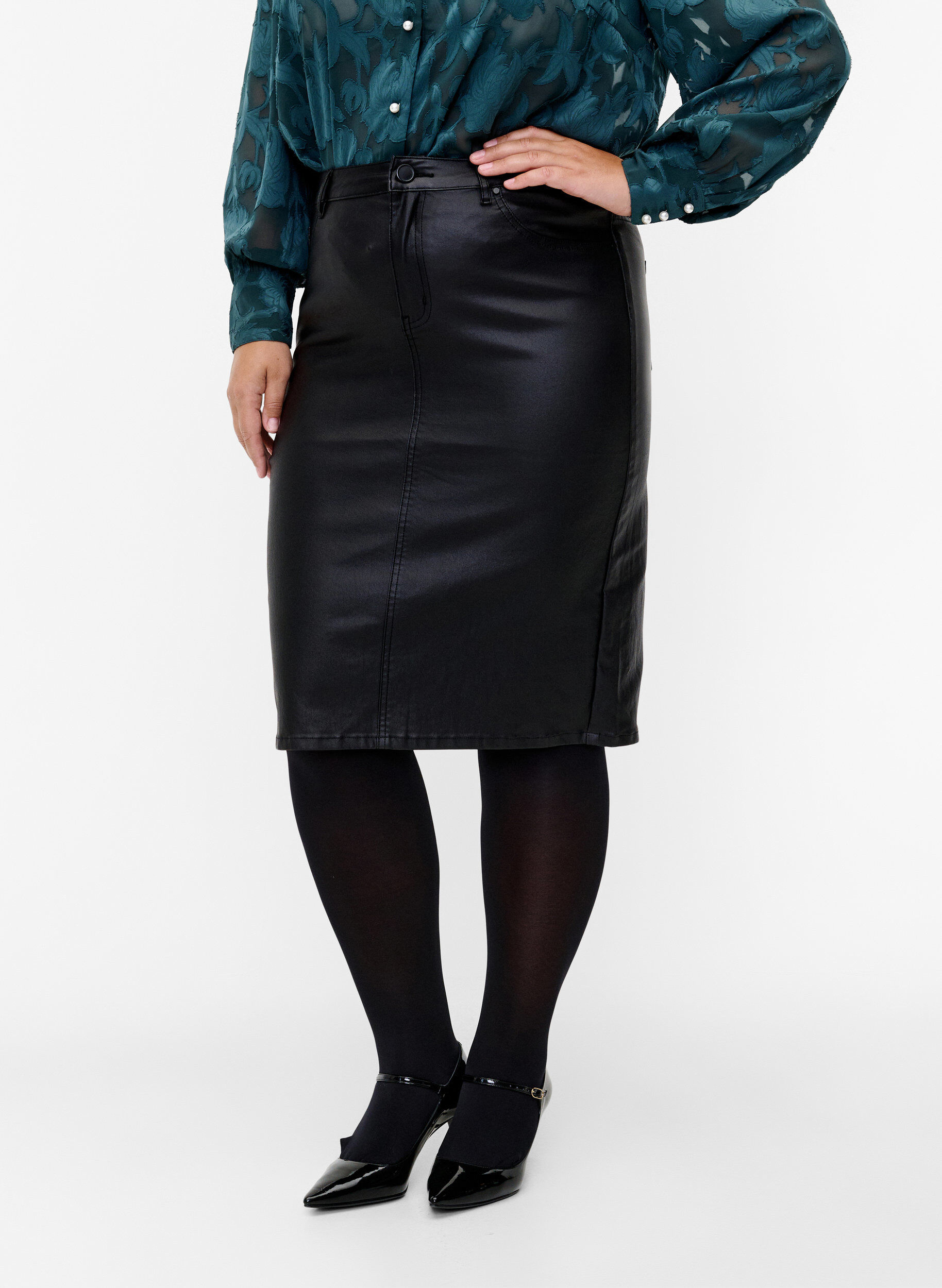Zizzi Coated nederdel med slids , Black, Model image number 2
