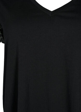 Bomulds t-shirt med korte blondeærmer, Black, Packshot image number 2