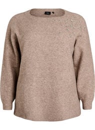 Strikbluse med rhinsten og nitter, Beige
