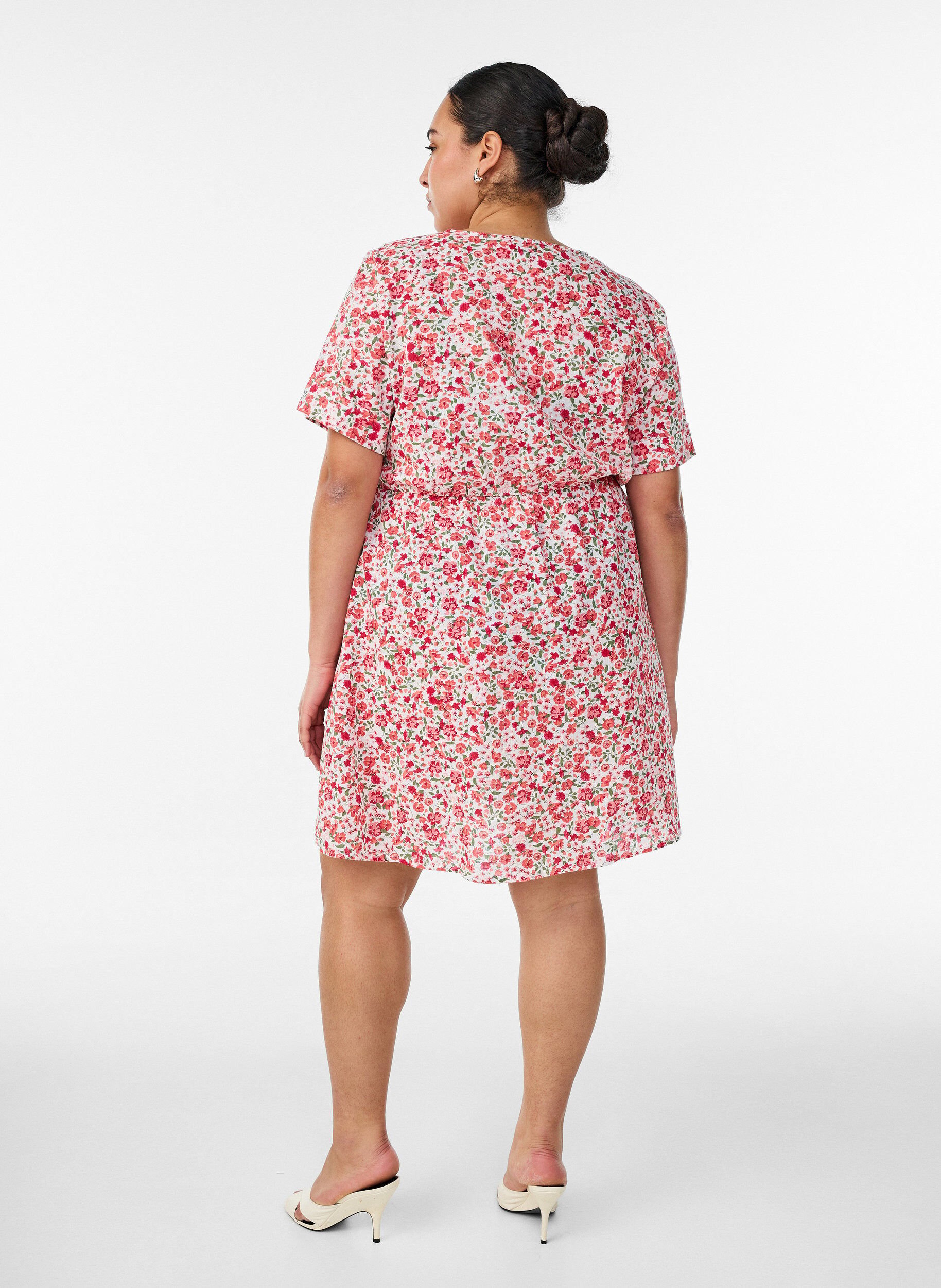 ZizziKort kjole i bomuld med blomsterprint, R&oslash;d, Model image number 2