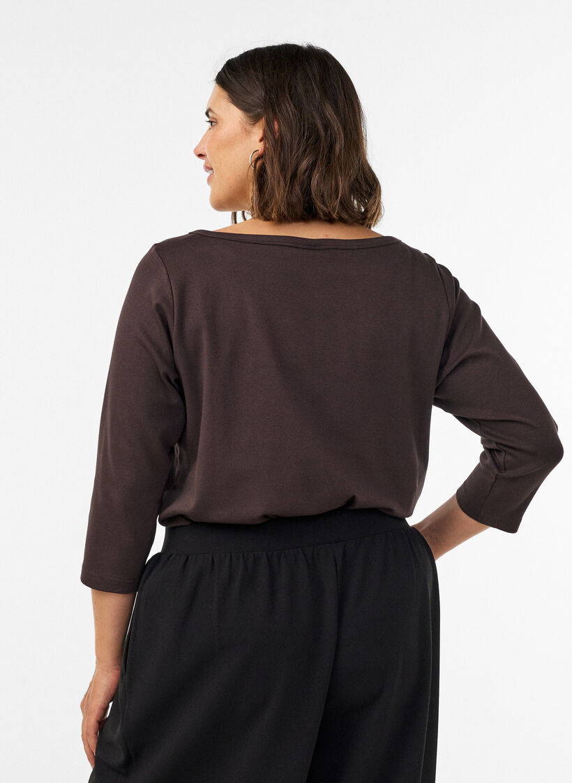 Basis T-shirt med b&aring;dudsk&aelig;ring og 3/4-&aelig;rmer, Brun, Model image number 2