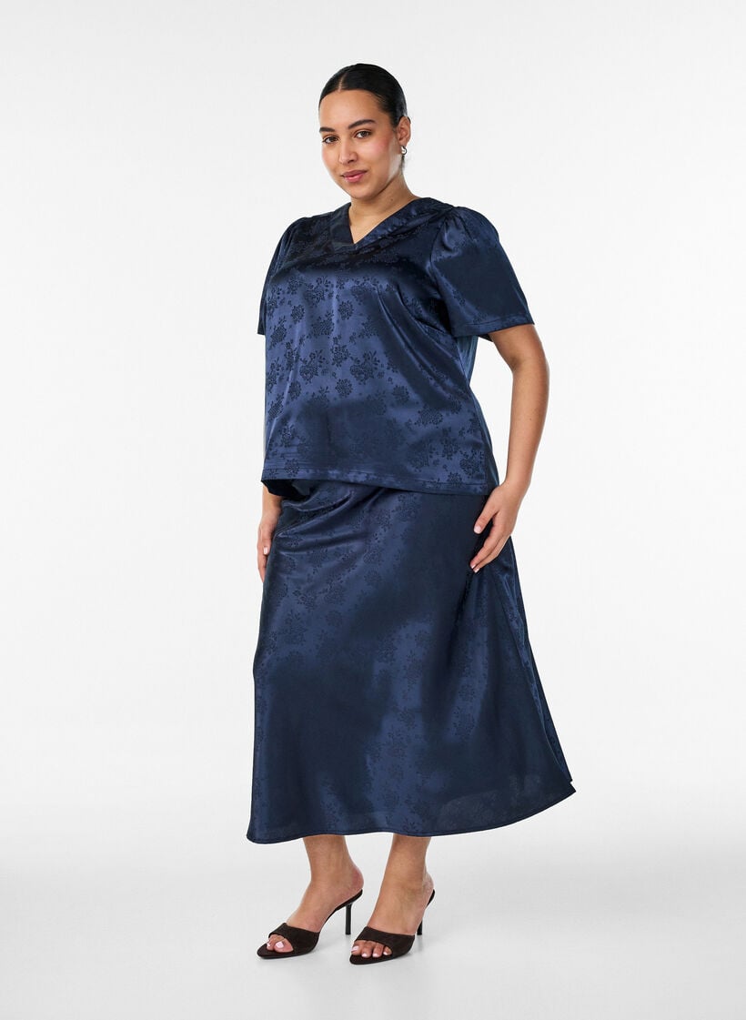 Satin nederdel med tonet blomsterm&oslash;nster, Bl&aring;, Model image number 0