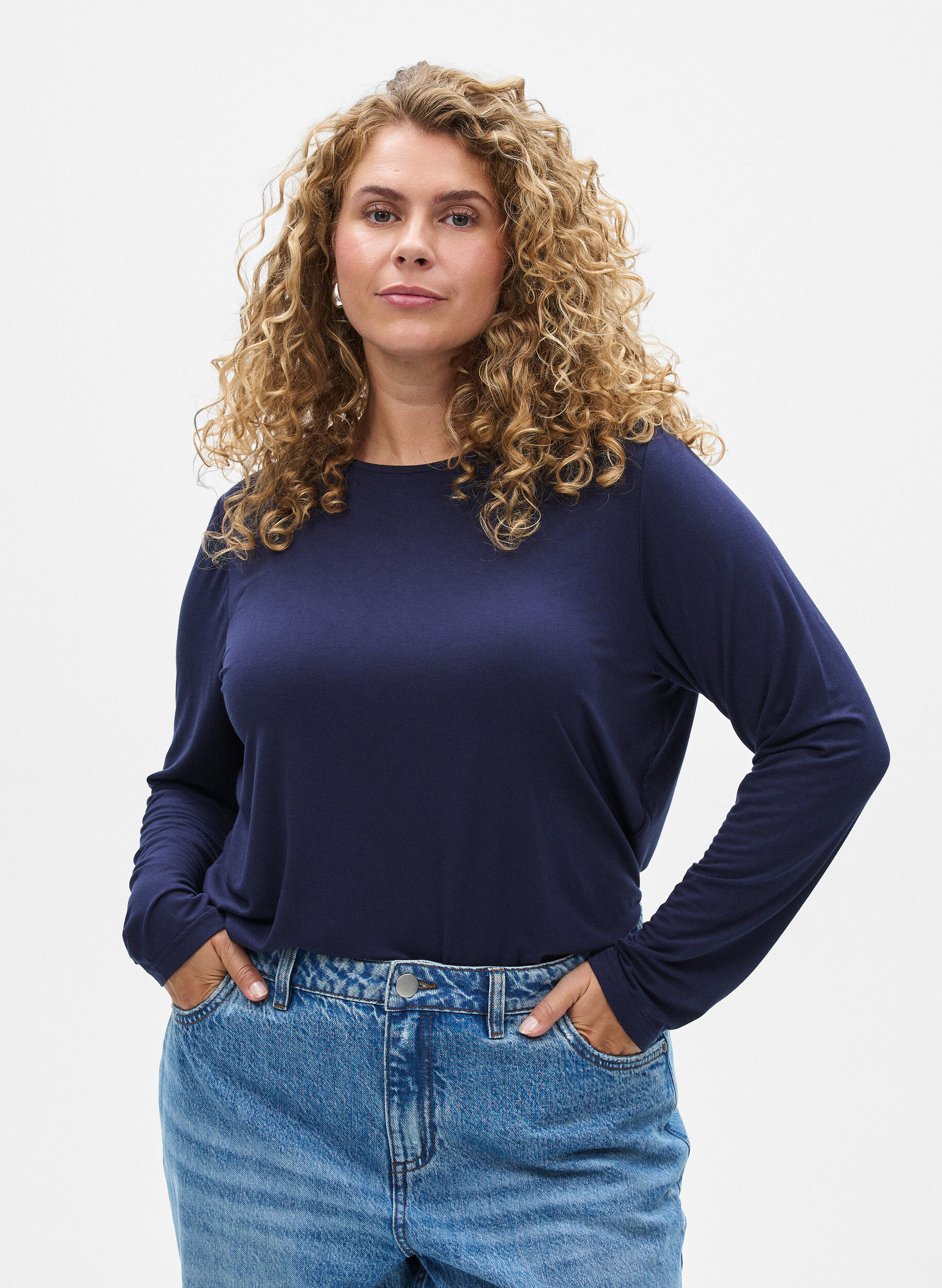 ZizziEnsfarvet bluse med lange &aelig;rmer, Bl&aring;, Model image number 0