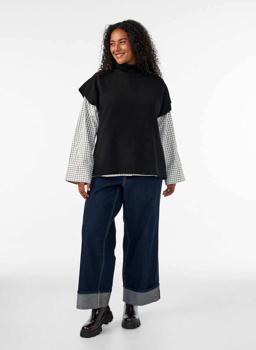 Strikvest med rullekrave, Sort, Model image number 1