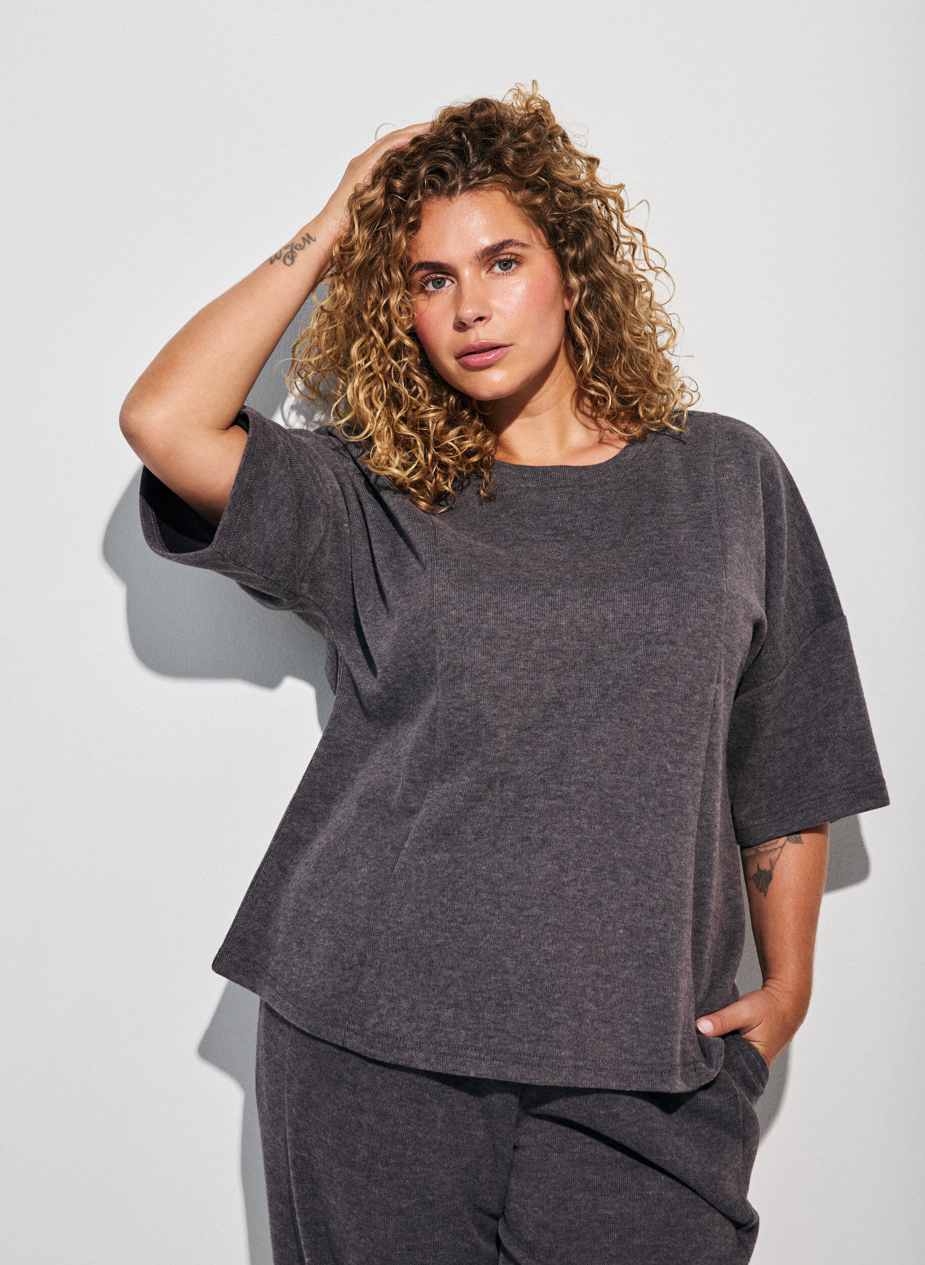 ZizziJerseybluse med A-form og albuelange &aelig;rmer, Gr&aring;, Model image number 0