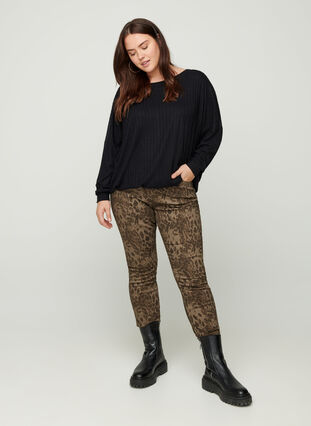 Højtaljede Amy jeans med leopardprint, Green Leopard, Model image number 2