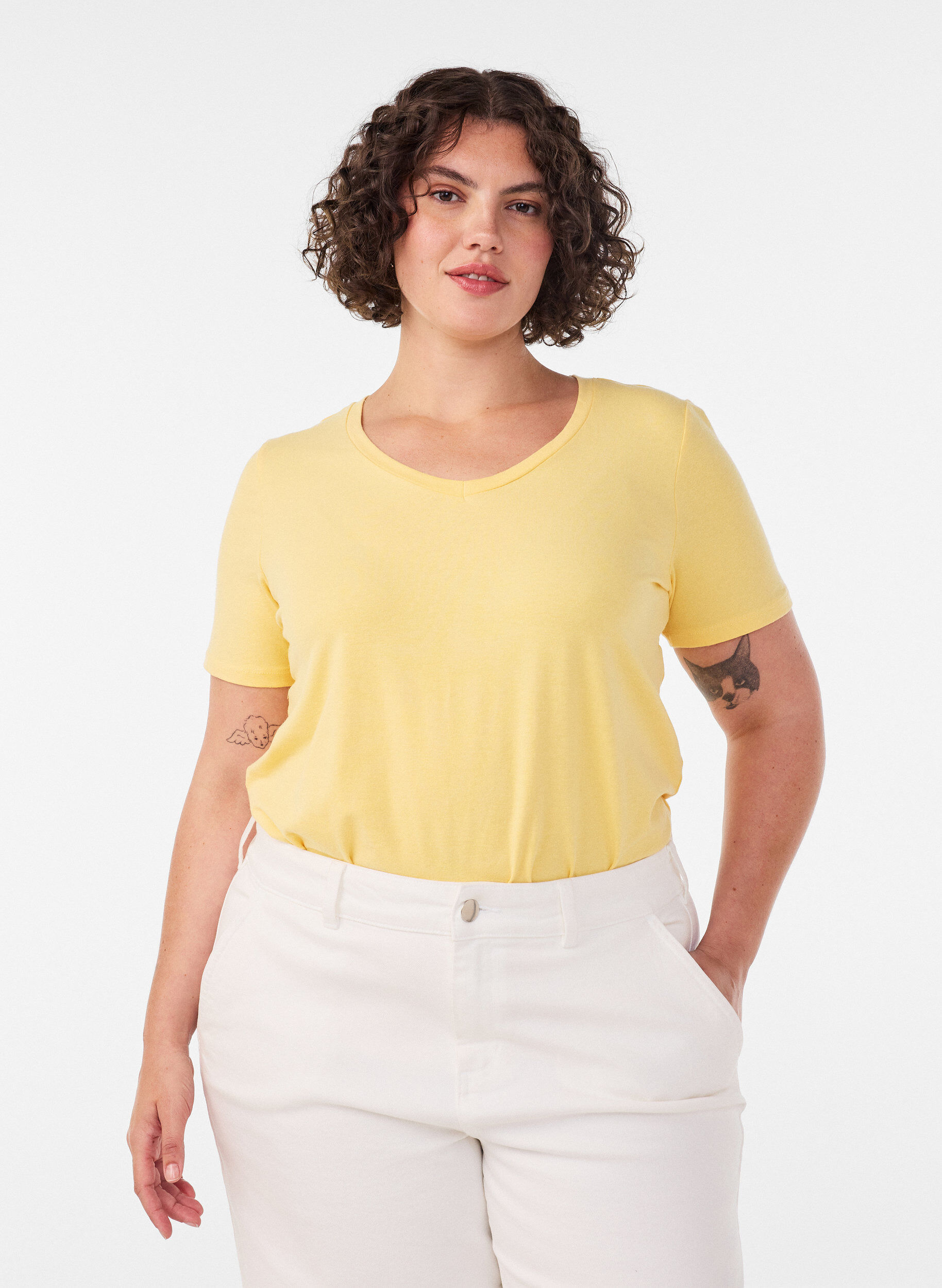 Ensfarvet basis t-shirt i bomuld, Gul, Model