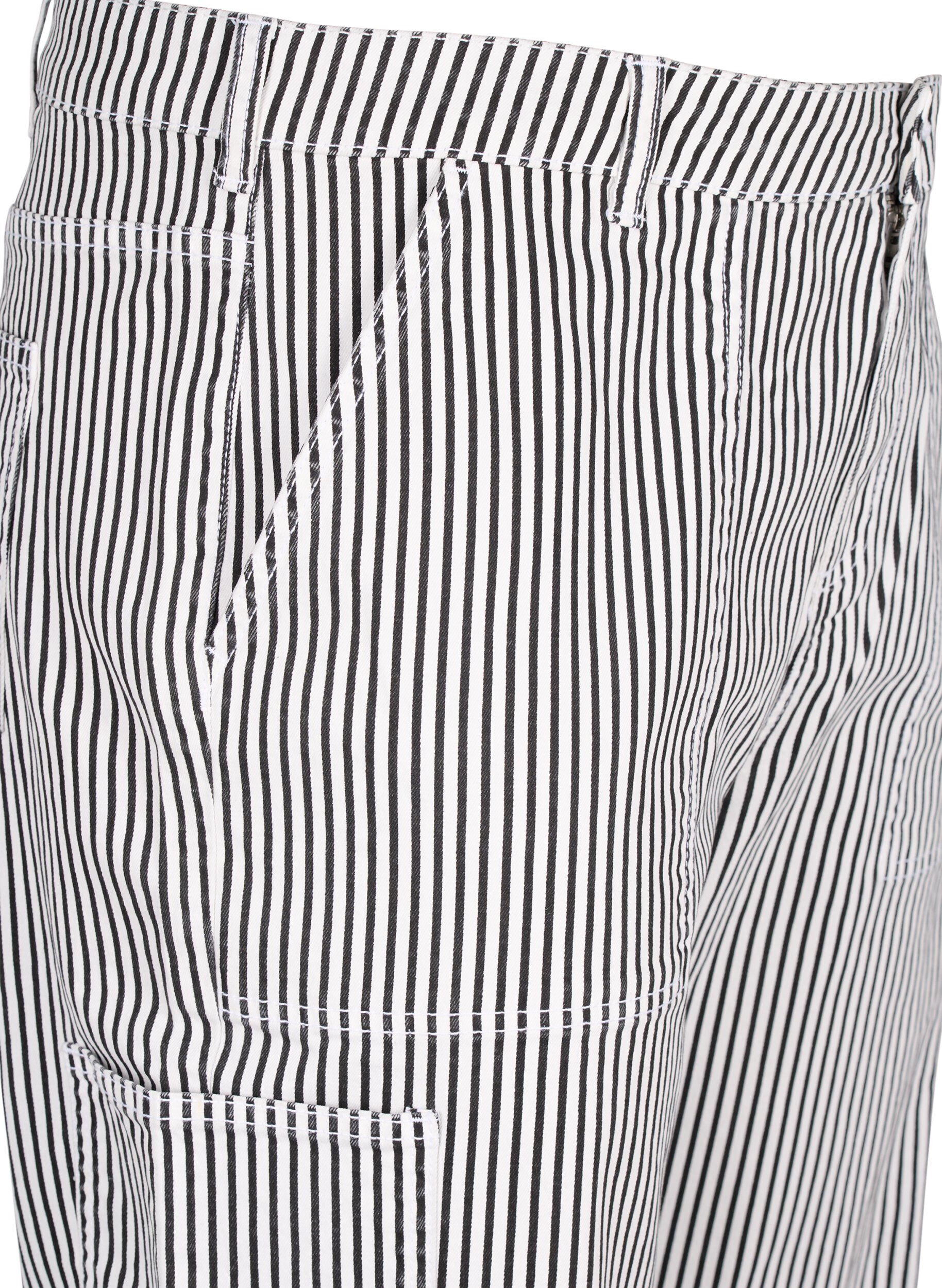 Zizzi Stribede cargo jeans med straight fit, Black White Stripe, Packshot image number 2