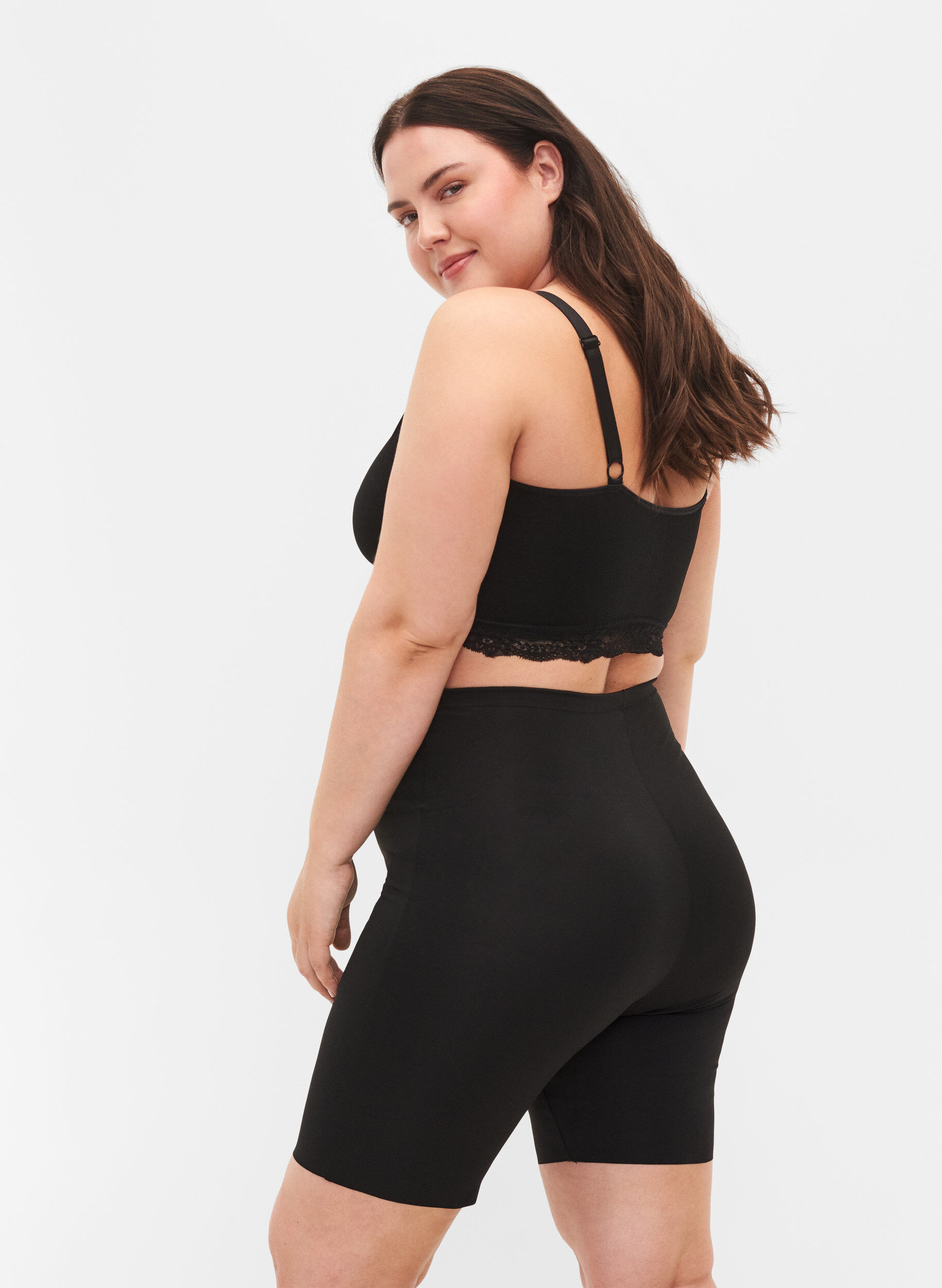 ZizziLight shapewear shorts med h&oslash;j talje, Sort, Model image number 1
