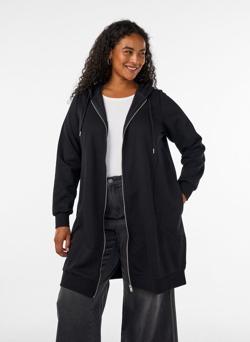 Lang h&aelig;ttetr&oslash;je med lynl&aring;s og lommer, Sort, Model image number 0