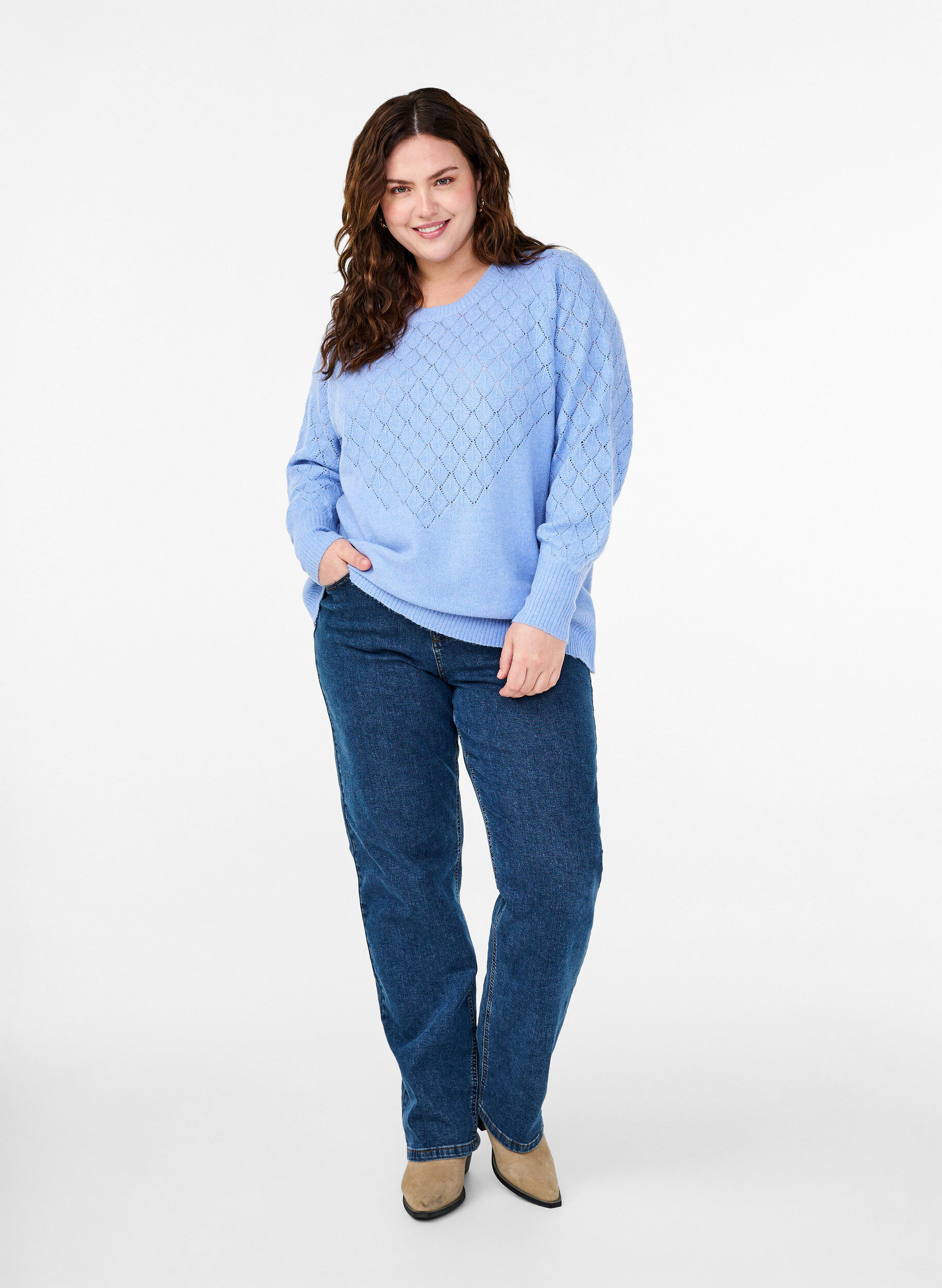 Zizzi Strikbluse med hulm&oslash;nster, Cornflower Blue Mel., Model image number 2