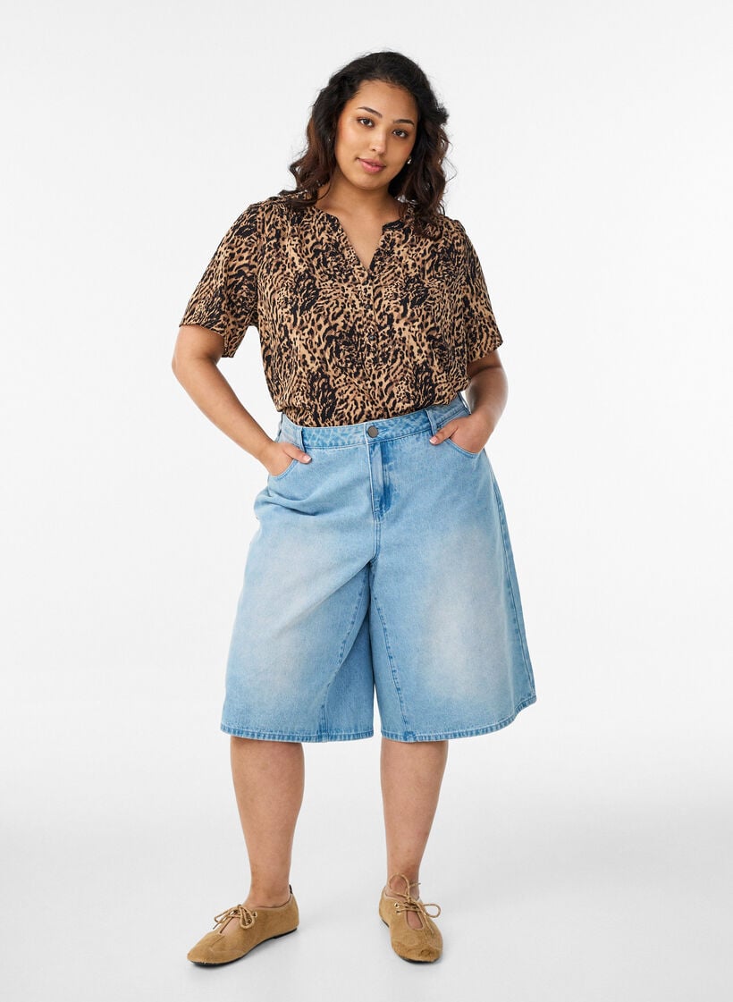 Bluse med korte &aelig;rmer og v-udsk&aelig;ring , Brun, Model image number 1