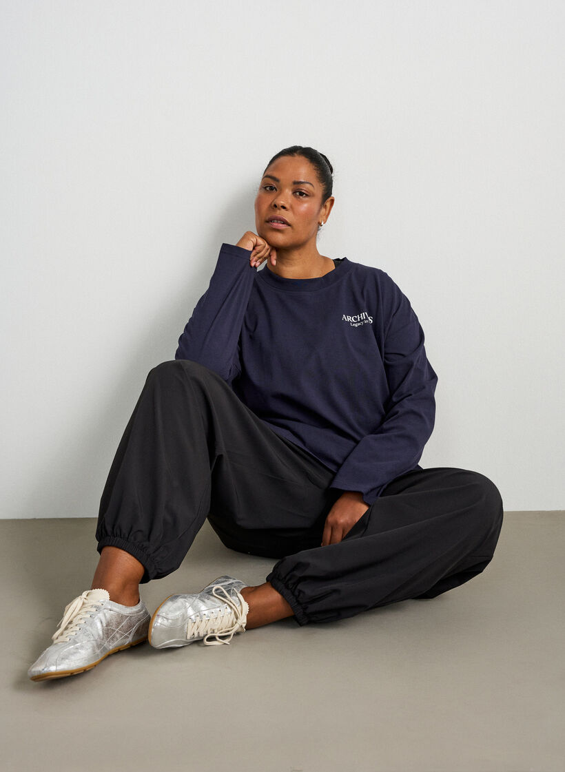 Lang&aelig;rmet jerseybluse med tekstprint, Bl&aring;, Model image number 4